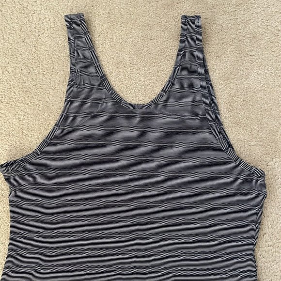 Athleta Tank Top Womens Small Blue White Side Tie Low Back Loose Fit Stripes Dot - Picture 2 of 11